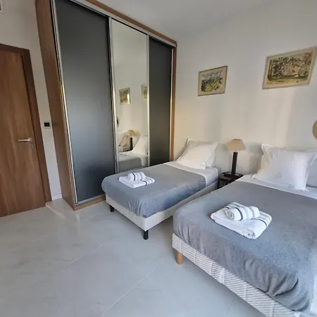 Grand 3 Quartier Pinede Juan Апартаменты