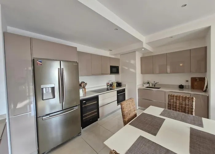 Lejlighed Grand 3 Quartier Pinede Juan