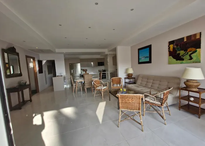 Grand 3 Quartier Pinede Juan * Antibes